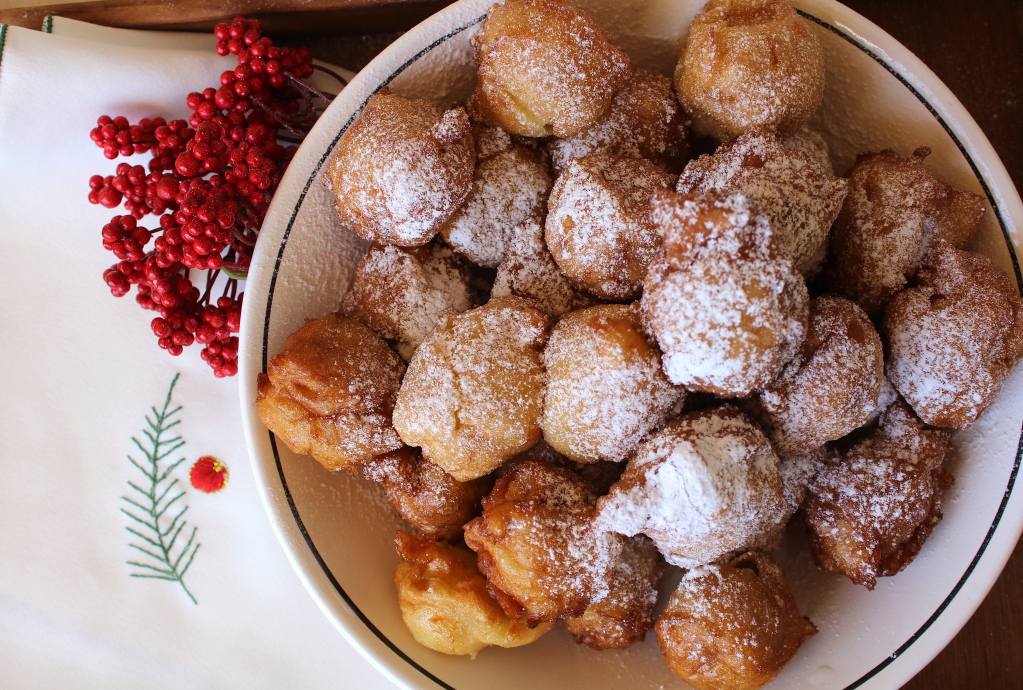 Sonhos de Natal | Beignets with Spiced Sugar
