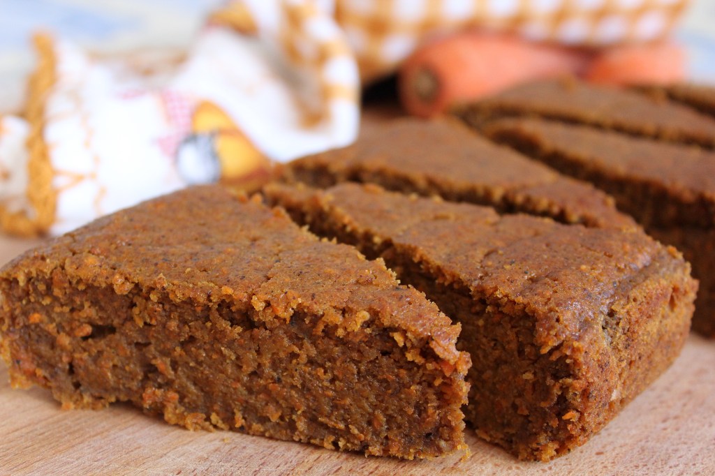 Bolo de Cenoura & Noz | Carrot & Walnut Cake